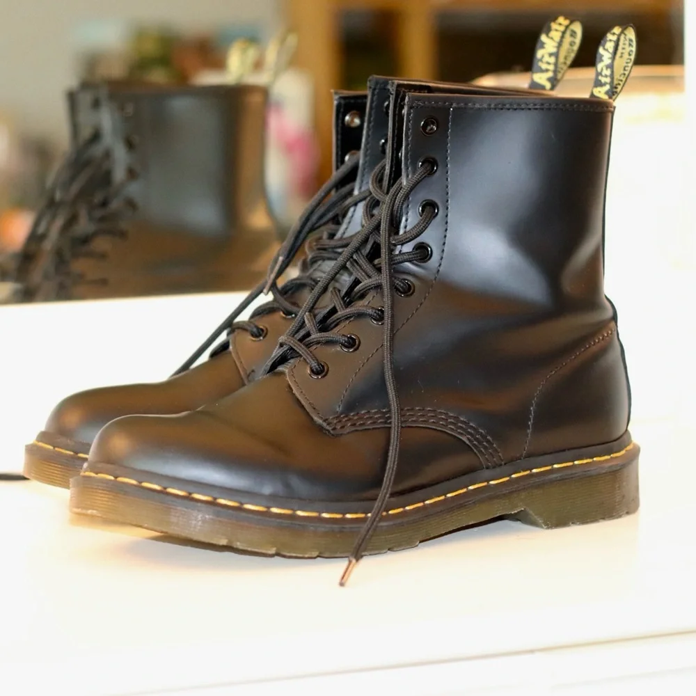Dr. Marten - 1460 SMOOTH LEATHER LACE UP BOOTS - Picture 2 of 7